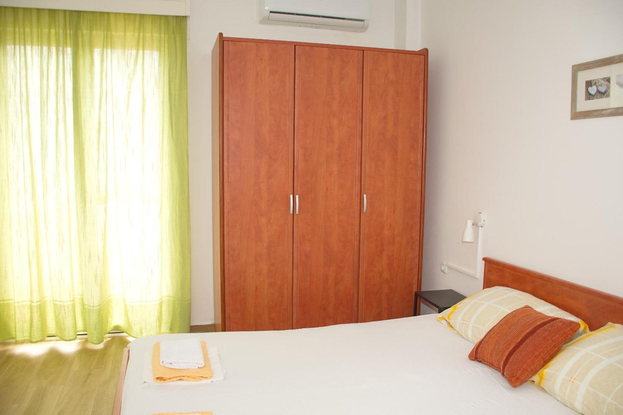 Novalja And Fun Apartment Luaran gambar