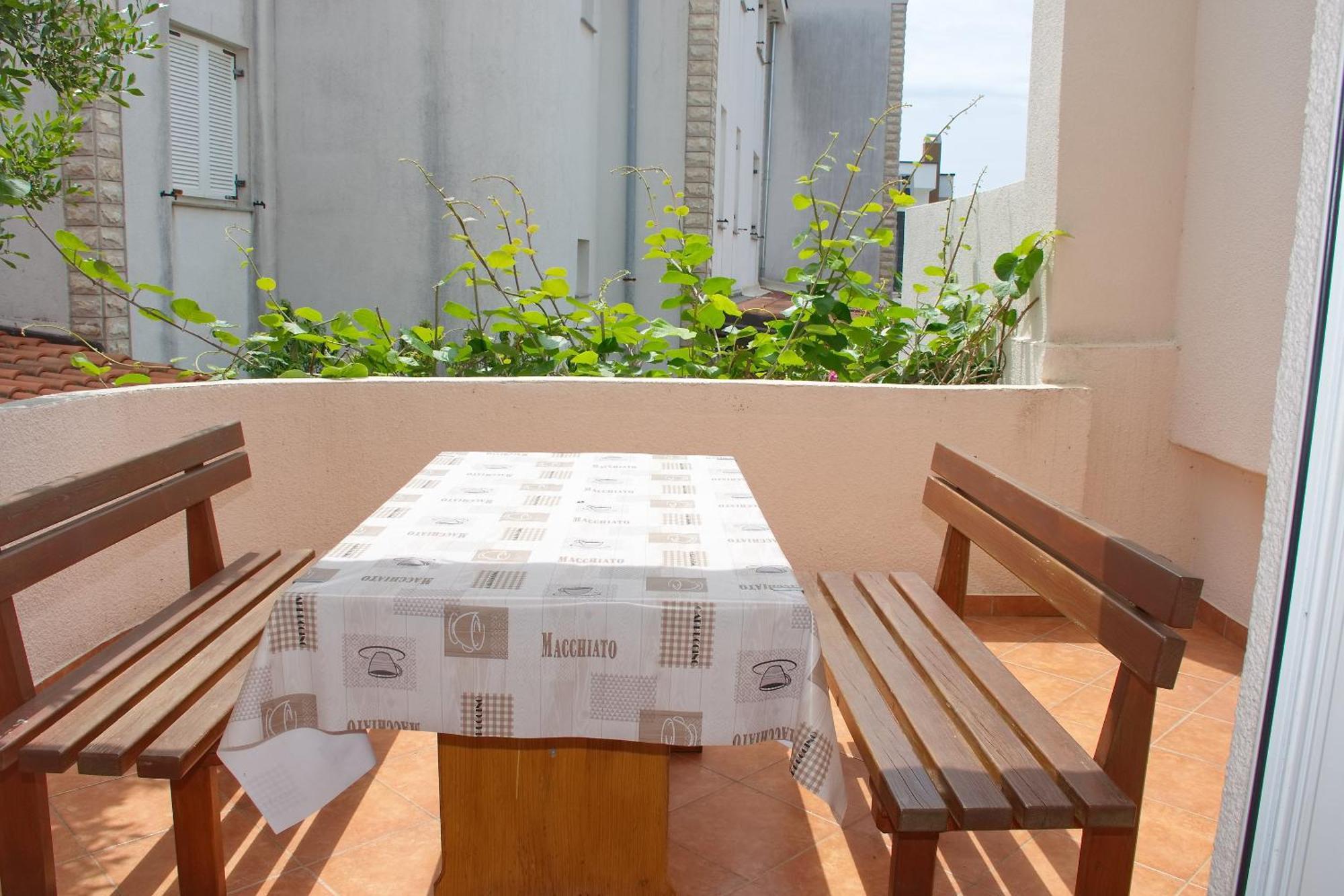 Novalja And Fun Apartment Luaran gambar